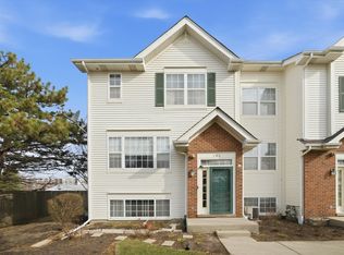 798 River Walk Dr, Wheeling, IL 60090