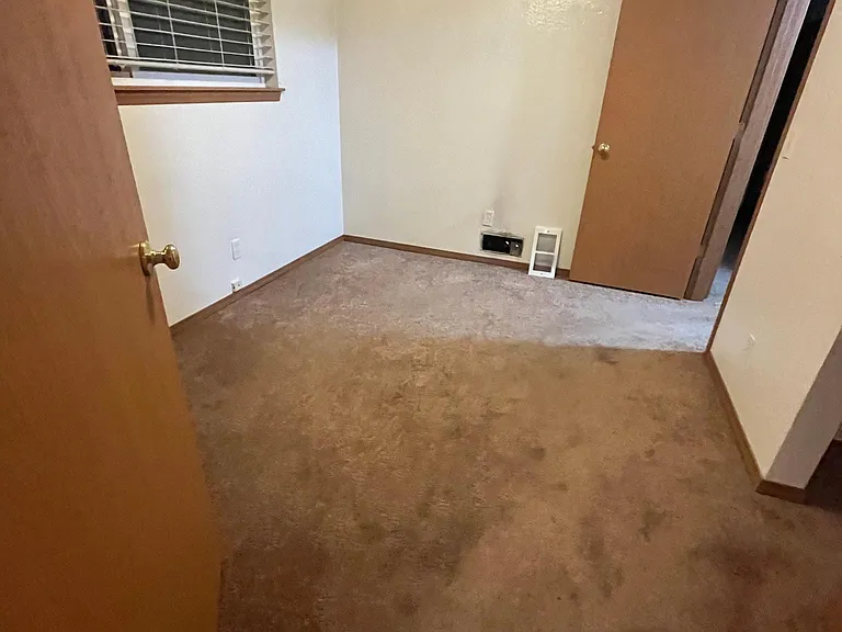 30517 Webster Rd E — Photo 11