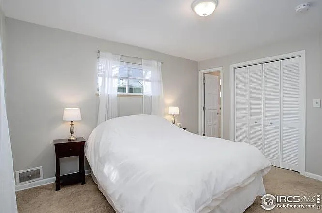 690 W Elmhurst Pl — Photo 18