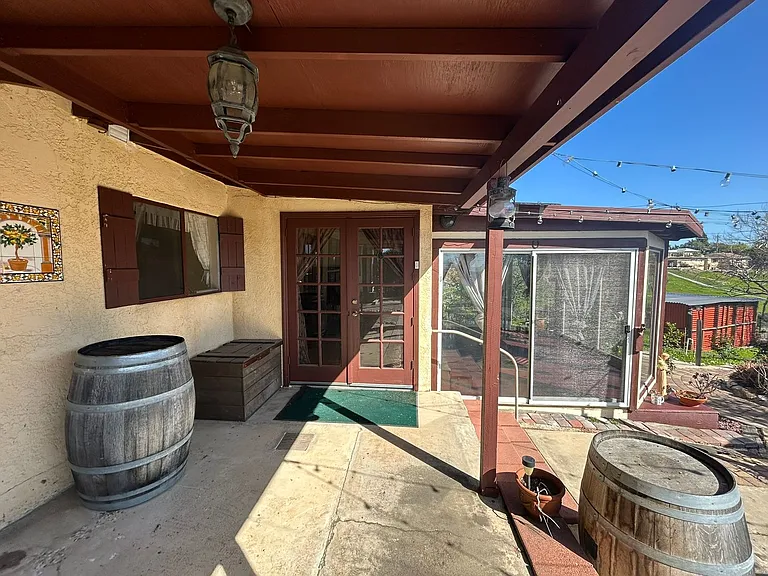 1521 Sunrise Dr — Photo 7