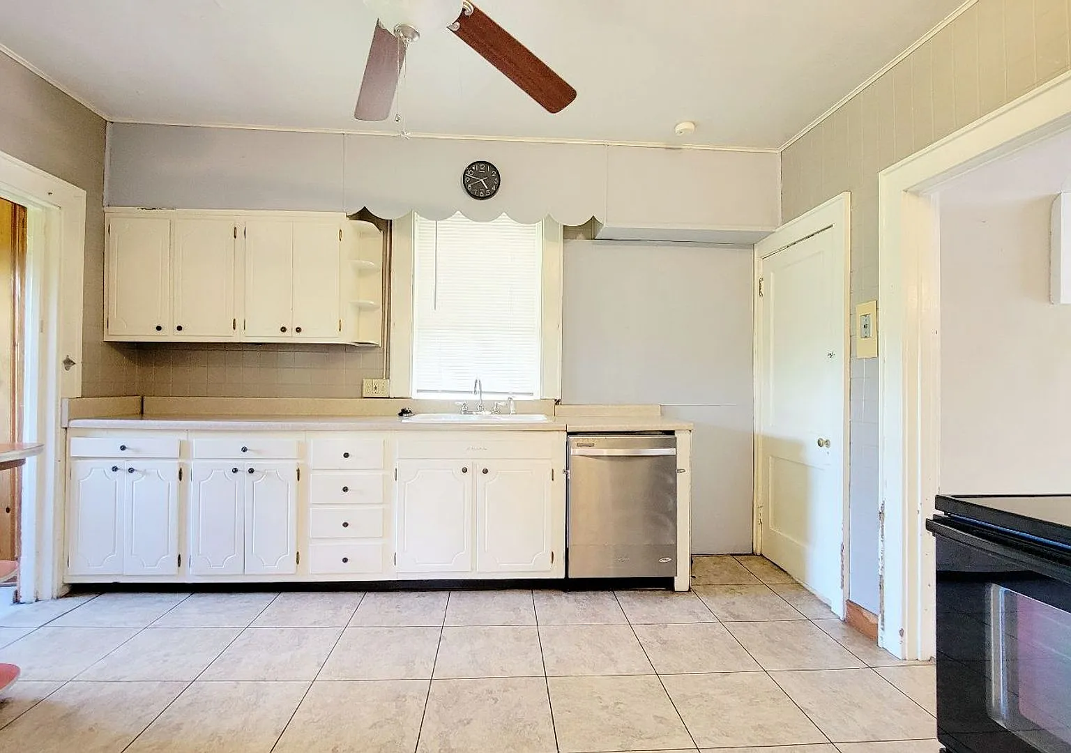 305 Lyndhurst Street — Photo 4
