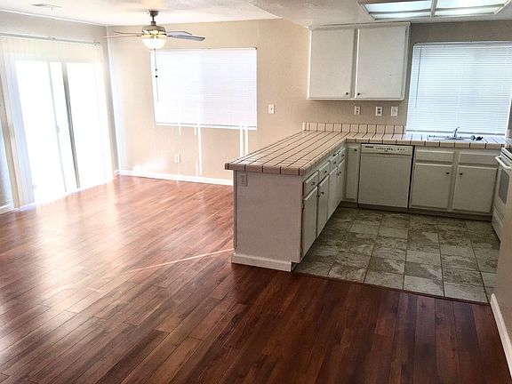 5th image of 395 Cimarron Dr