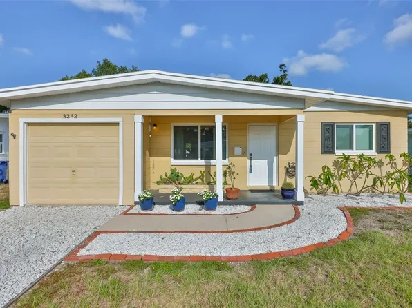 3242 KINGSTON STREET N, ST PETERSBURG, FL 33713