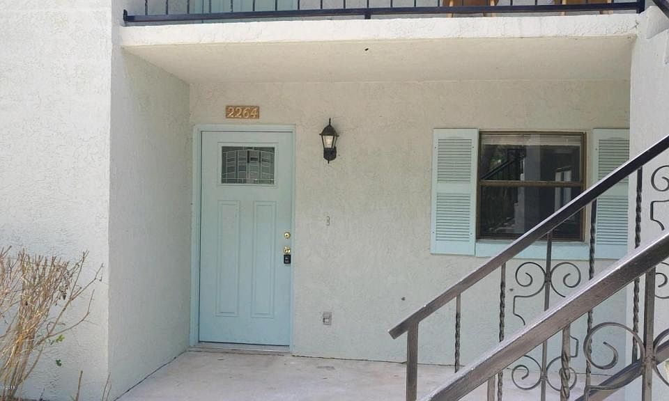 1st image of 2264 Fox Hollow Dr