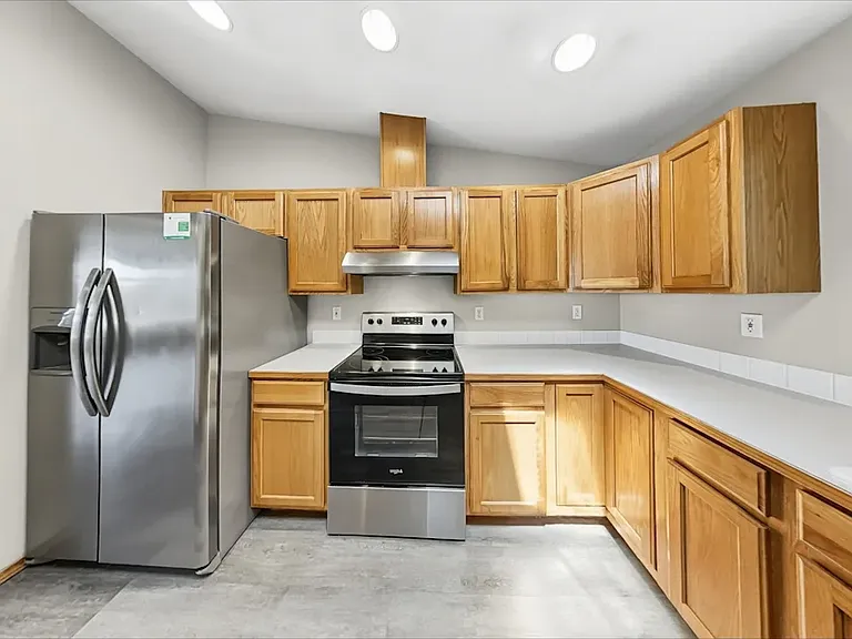 17167 Upland Dr — Photo 6