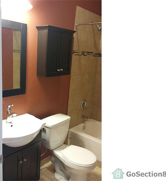 2nd image of 1508 S Sawyer Ave #1