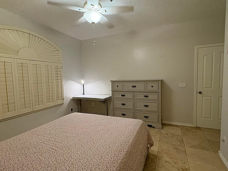 13980 E Kalil Dr — Photo 18