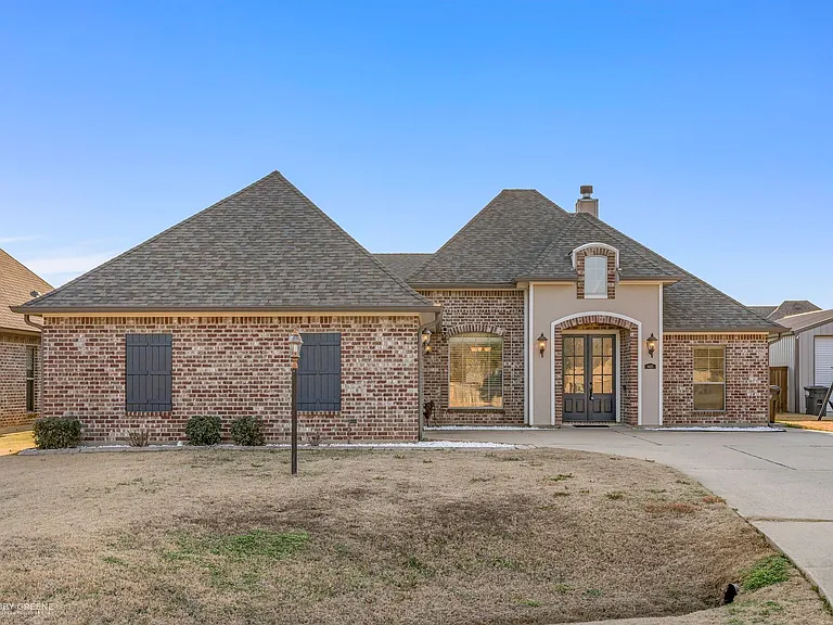 4425 Ellis Ct — Photo 2