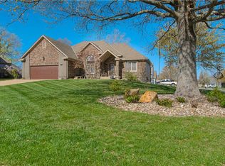 1004 NW Springdale St, Lees Summit, MO 64081