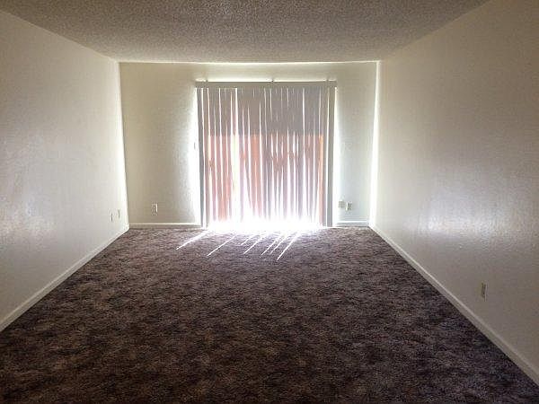 1st image of 4854 E Tulare Ave APT 106