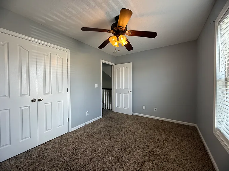 2525 Centerstone Cir — Photo 37