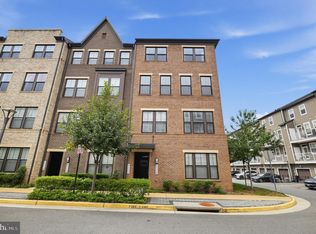 45222 Lettermore Sq, Sterling, VA 20166