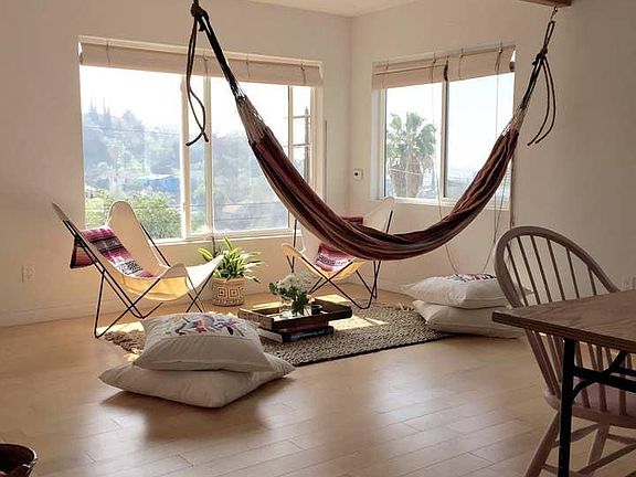 Interconnected living room / dining area