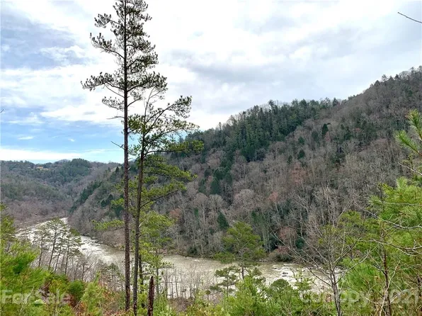 3477 French Broad Pkwy #1, Marshall, NC 28753