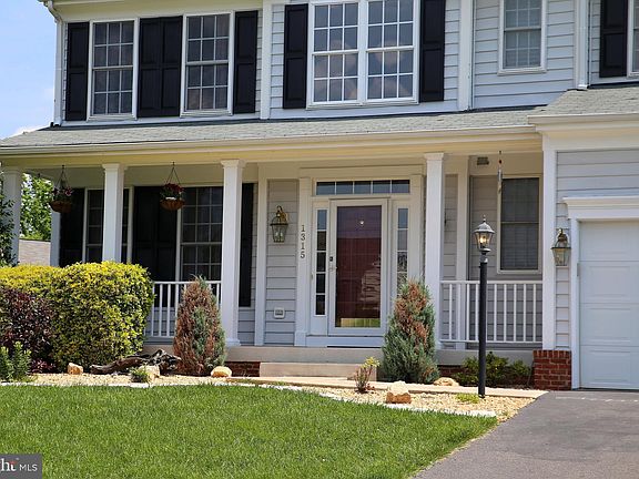 2nd image of 1315 Greenfield Ct