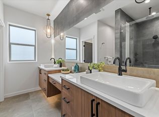 1277 E Echelon Ridge Ln, Boise, ID 83716