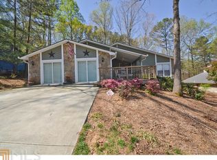 912 Park Forest Dr, Lilburn, GA 30047