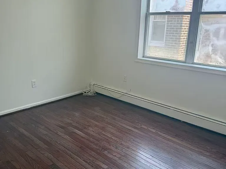3127 Guilford St — Photo 10