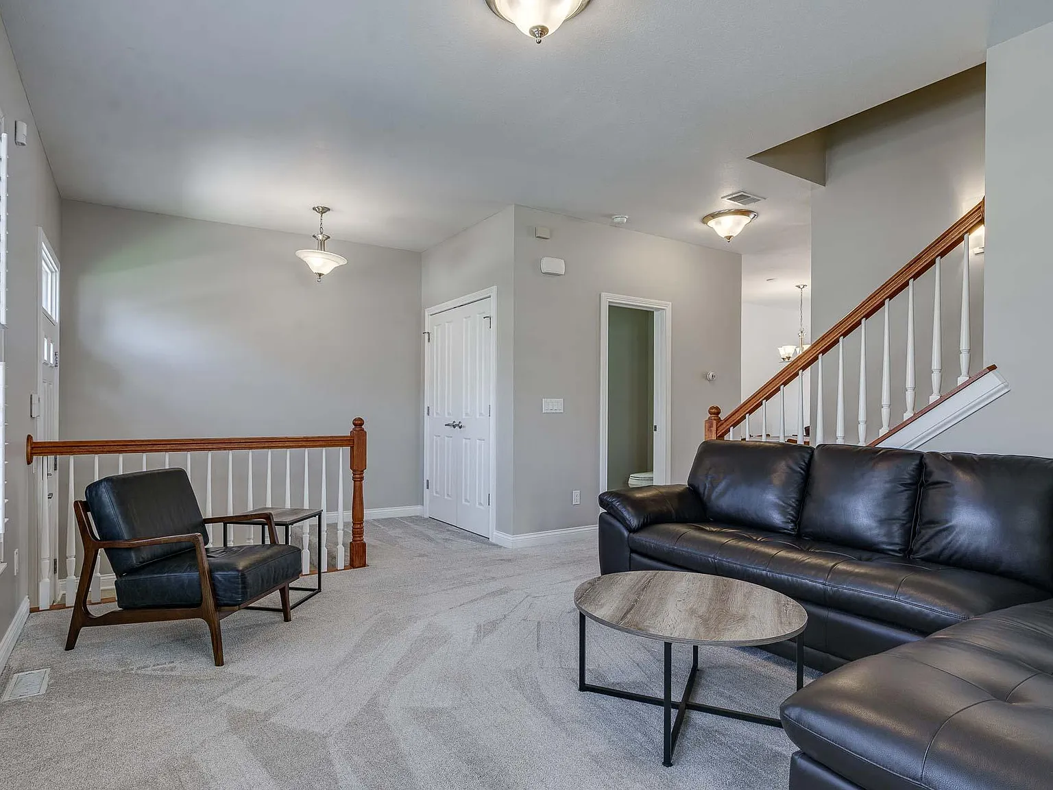 4 bed, 3.5 bath, 2226 sqft, $5,400 — Photo 4
