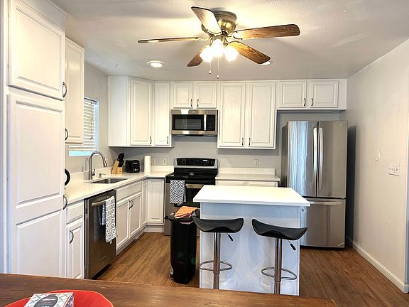 2nd image of 1212 Yosemite St
