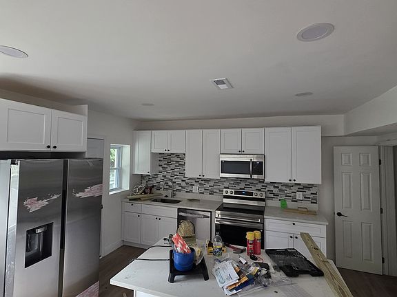 3rd image of 3108 Leighton Ave