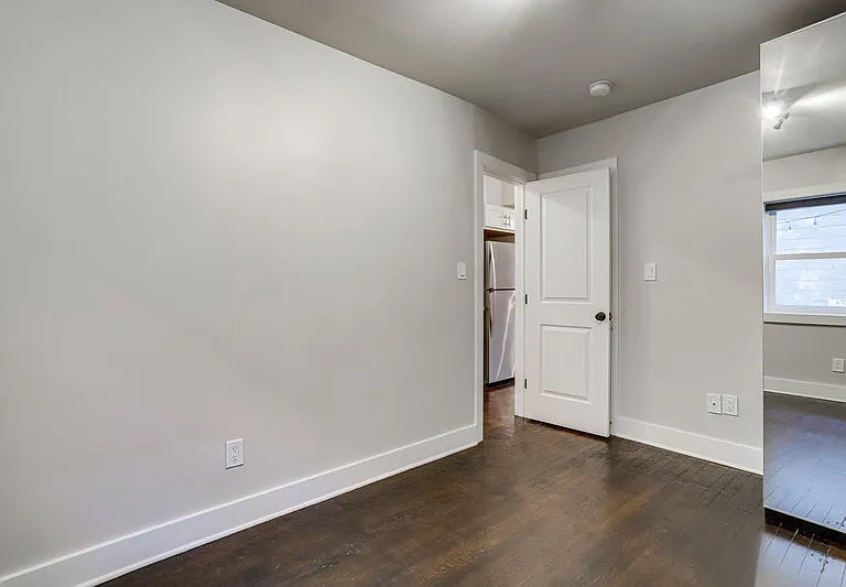 82 Q St SW #1 — Photo 11