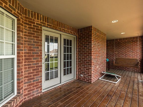 4th image of 1735 Summer Crest Dr