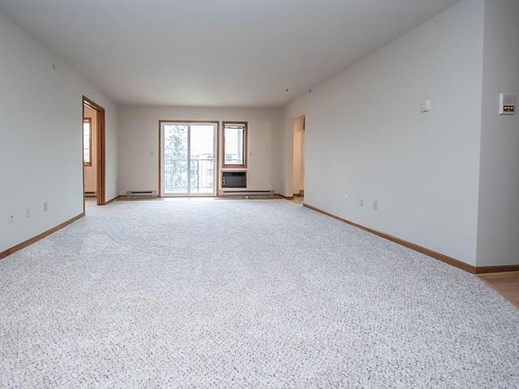4th image of 530 N Silverbrook Dr Unit 318