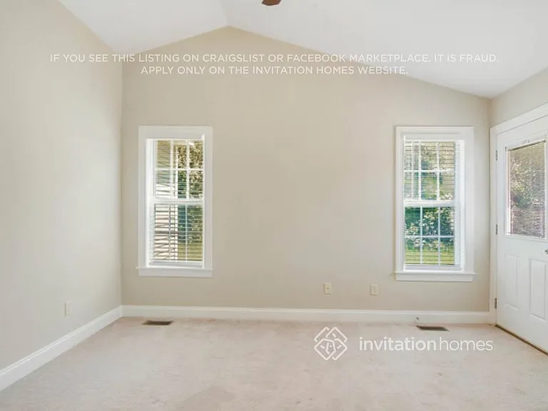 601 Flicker Ct — Photo 15