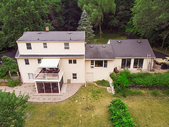 3rd image of 7810 Leonard St NE