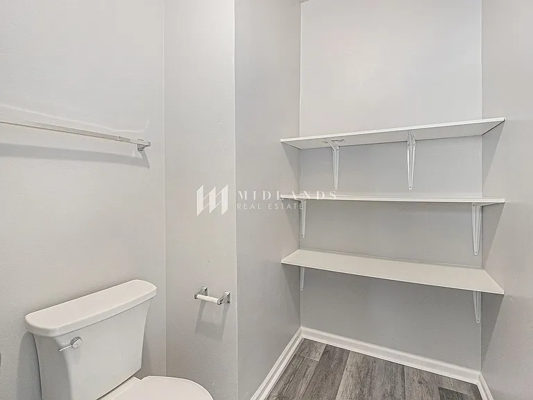 6738 S 188th Ave — Photo 6