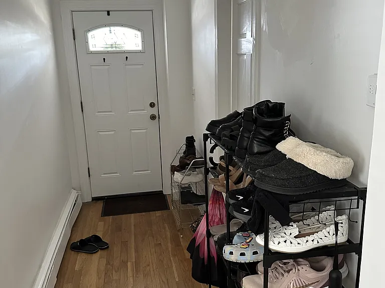 58-60 Waverly St #1 — Photo 13