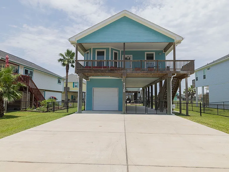 4129 Fort Bend Dr — Photo 1