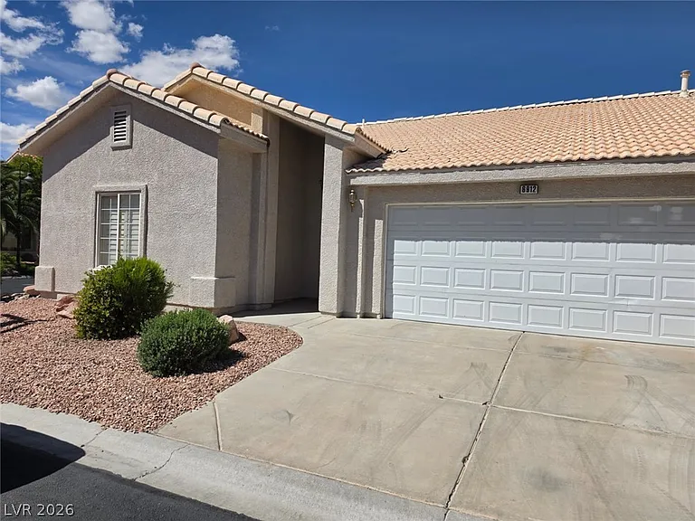 6912 Green Island Ave — Photo 1