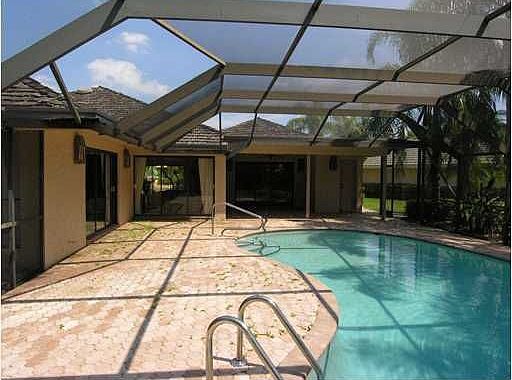 2nd image of 5960 Glenbrook Way
