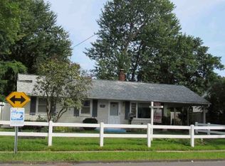 301 Woodycrest Dr, East Hartford, CT 06118