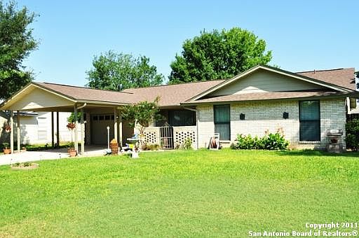 1st image of 813 Marilyn Dr