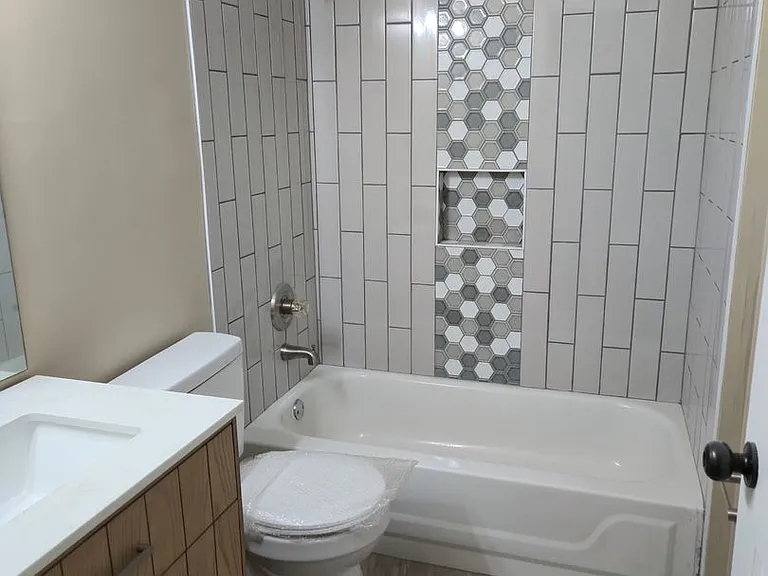 4142 Meadow Chase Cv — Photo 9