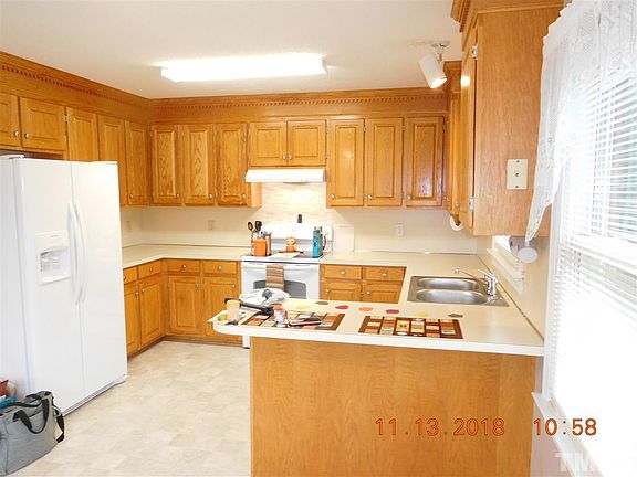 5th image of 107 Meadow Brook Ln