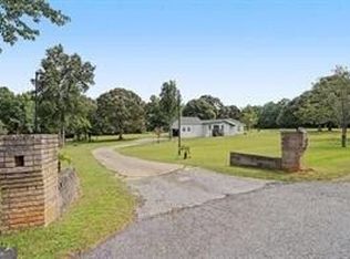 8736 Camp Rd, Winston, GA 30187