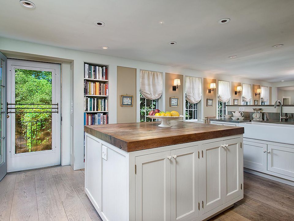 22 Buckfield Ln, Greenwich, CT 06831 Zillow