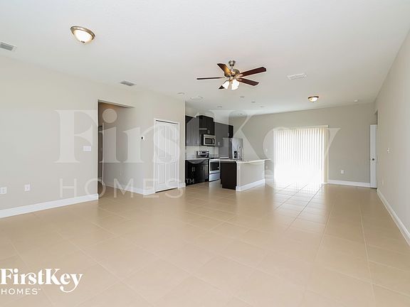 3rd image of 650 Hudson Valley Dr