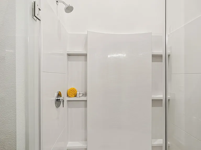 The Stadler Luxury Apartments — Photo 32