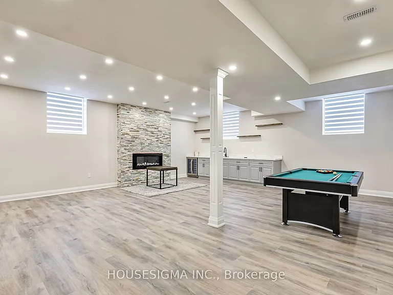 114 Goldie Ct — Photo 24