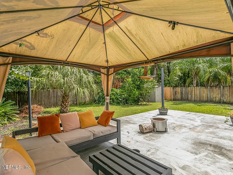 8621 Goodbys Trace Dr — Photo 36