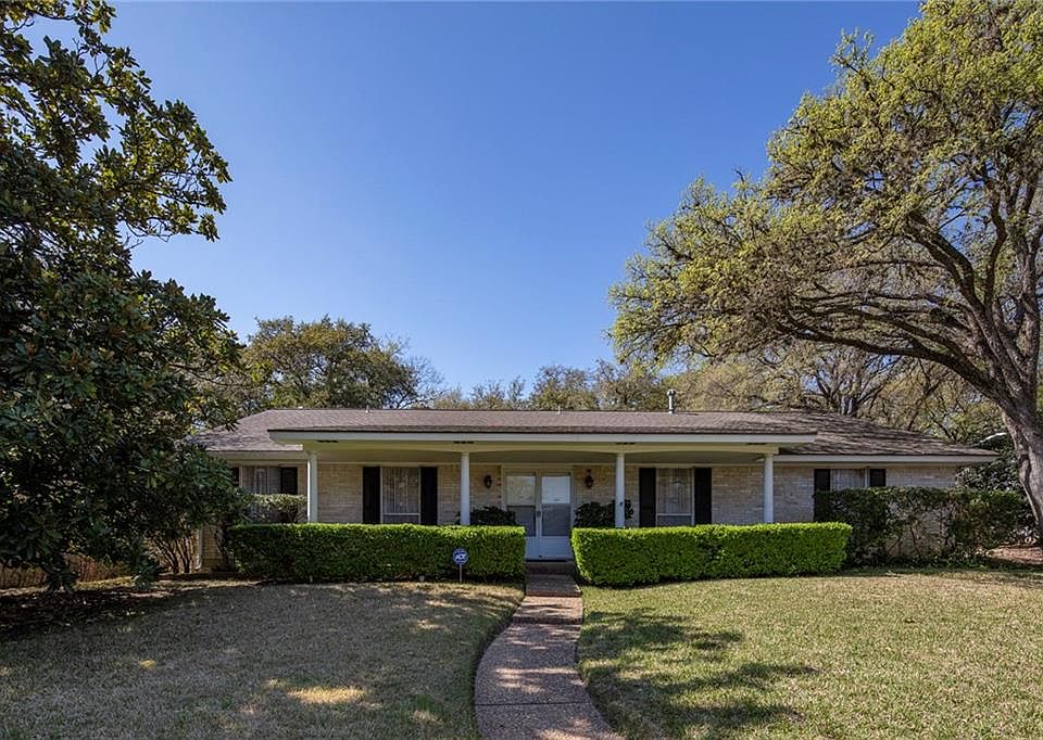 1st image of 2603 Foxglen Dr