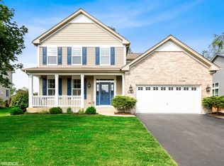 820 Beech Dr, Elgin, IL 60120