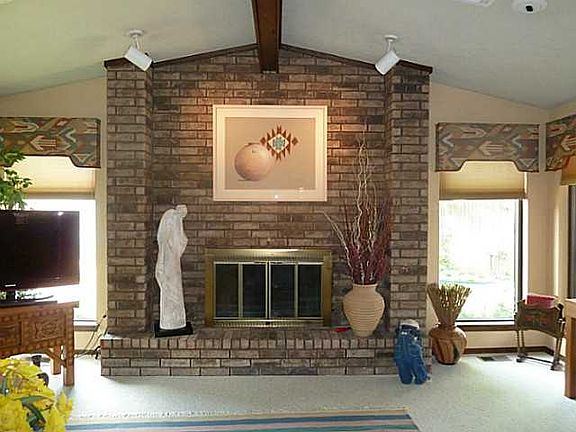 2nd image of 7001 Lakepointe Dr
