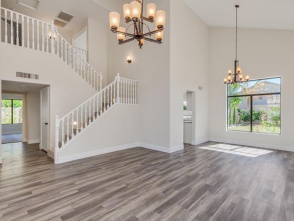 3rd image of 5437 W Villa Maria Dr