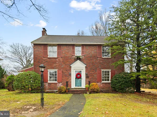 35 Colonial Ridge Dr, Haddonfield, NJ 08033